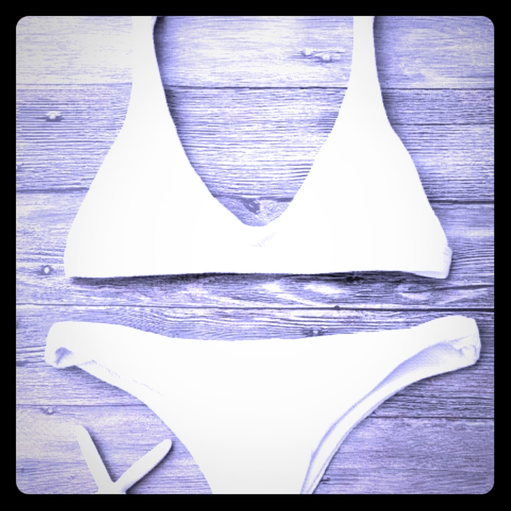 WHITE BIKINI